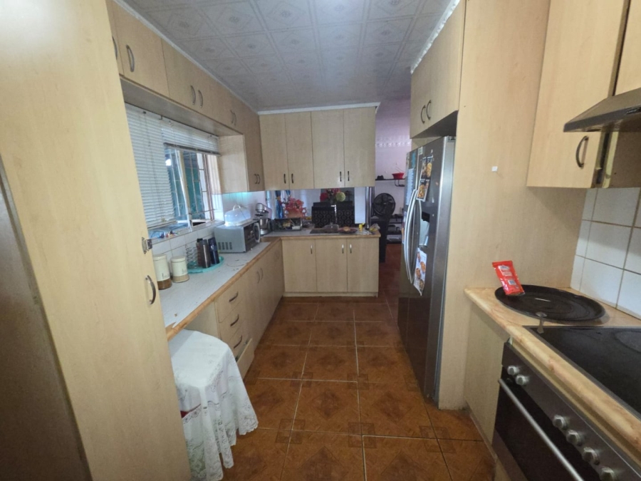 3 Bedroom Property for Sale in Lourierpark Free State